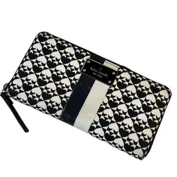 케이트 스페이드 하트 무늬 장지갑