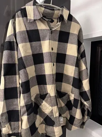 AVIREX 체크 무늬 셔츠 M 사이즈