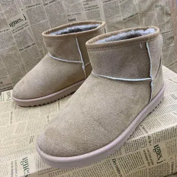 새상품 여성용 S 사이즈 보아 안감 숏 어그 부츠 옅은 브라운 528