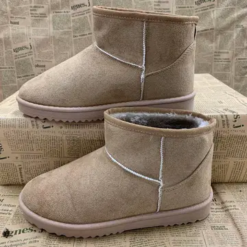 새상품 여성용 M 사이즈 보아 안감 숏 어그 부츠 옅은 브라운 528