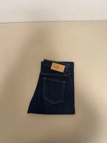 Calvin Klein 블루 스트레이트 데님