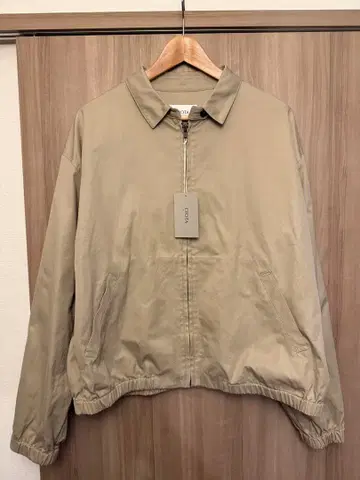 사이즈 5 시오타 수빈 코튼 개버딘 스윙탑 샌드베이지