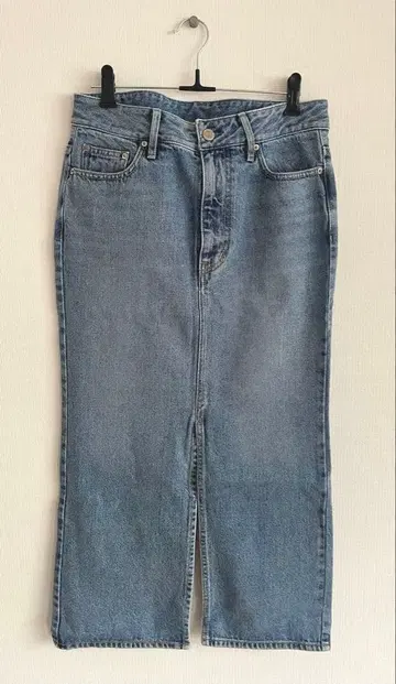 MUSE 라이트 블루 데님 타이트 스커트