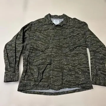 카모 패턴 밀리터리 자켓