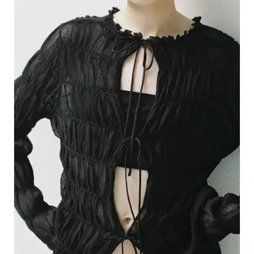 ZARA 개더입은 세미 시스루 니트 블라우스 블랙