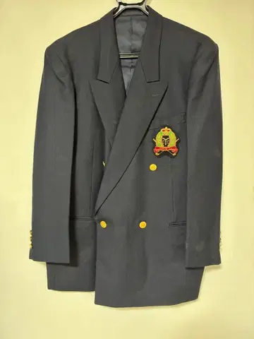 Yomiuri C.C. 엠블럼 테일러드 자켓