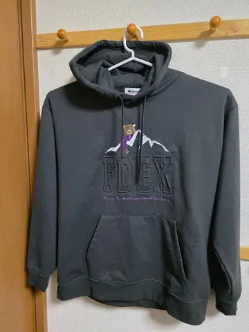 FIRST DOWN 후드 부착 후드티 LL 블랙