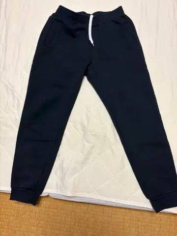 쿠치 디자인 네이비 맨투맨 팬츠