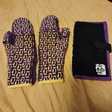 CHUMS 장갑과 카드 케이스 세트