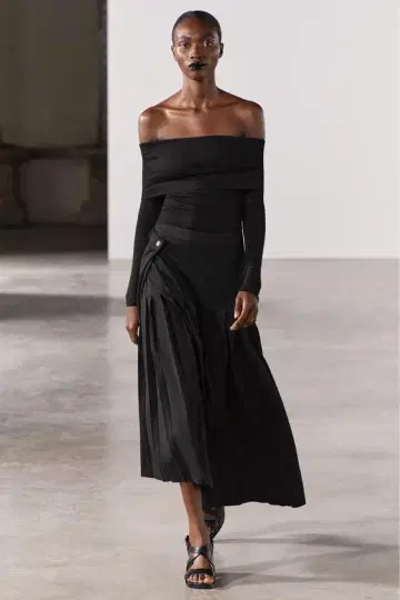 ZARA 자라 ZW 플리츠 스커트 4437/295 S