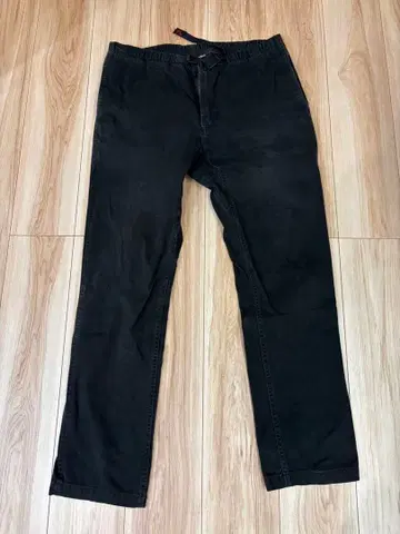 그라미치 내로우 팬츠 블랙