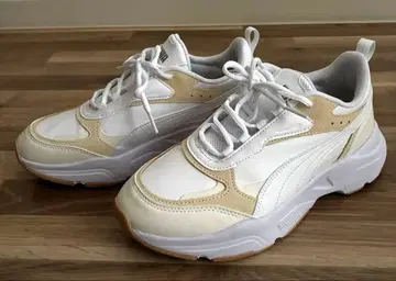PUMA 스니커즈 화이트/베이지 24.5cm