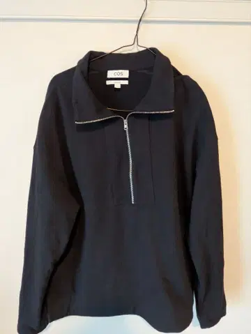 COS 릴랙스 하프 지퍼 맨투맨 블랙