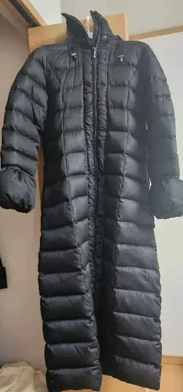 Amrian House 블랙 롱 코트