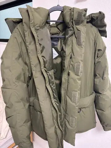 다이와 39 GORE-TEX INFINIUM 다운 자켓 L 사이즈