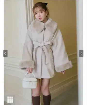 새상품 GRL 리본 벨트 퍼 티펫 부착 플레어 코트