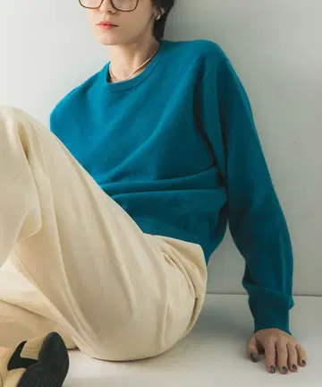 어반 리서치 울 100 크루넥 소프트 니트