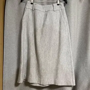 MARGRET HOWELL의 스커트