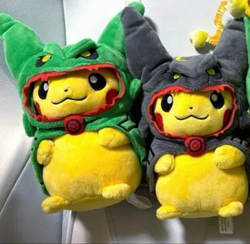 2종 세트 레쿠자의 판초를 입은 피카츄 포켓몬 봉제 인형