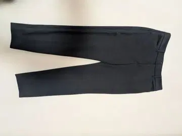 블랙 슬림핏 팬츠