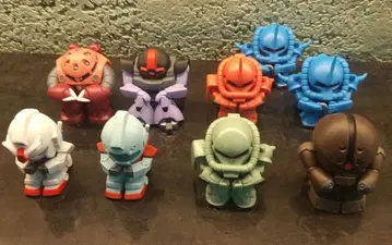 기다림 건담의 경우 9개 세트