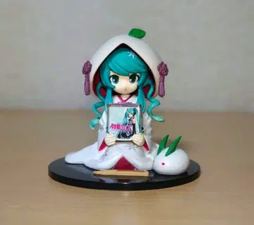 하츠네 미쿠 유키 미쿠 2013 홋카이도 시로무쿠 피규어