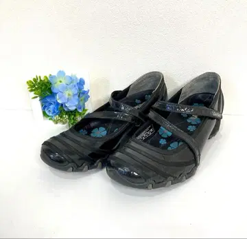 새상품급 스케쳐스 펌프스 스트랩 웨지솔 블랙 25cm