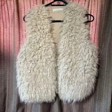 2024AW 개럴개런트 인조 모피 베스트 베이지 프리 사이즈