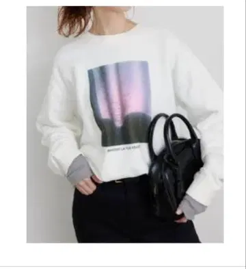 화이트 그래픽 프린트 맨투맨 SLOBE IENA