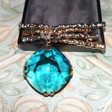 유럽제 대형 아쿠아 블루 유리 빈티지 브로치