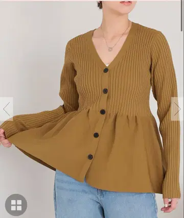 titivate 앞뒤 2way 페플럼 니트탑 카멜 M 사이즈