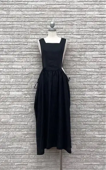 루미네 타치카와점 한정 상품 린넨 레이어드 2way 에이프런 원피스 블랙