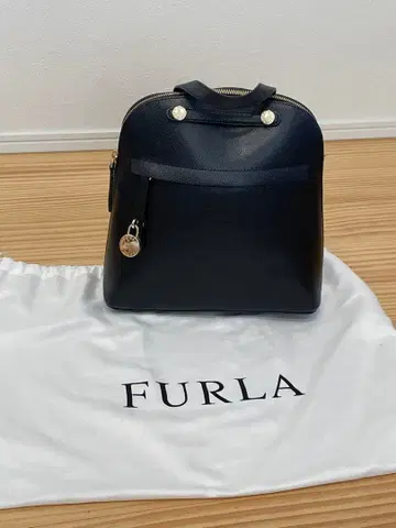 FURLA 블랙 가죽 백팩