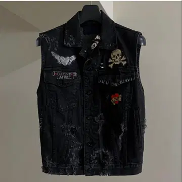 스컬 자수 블랙 슬리브리스 자켓