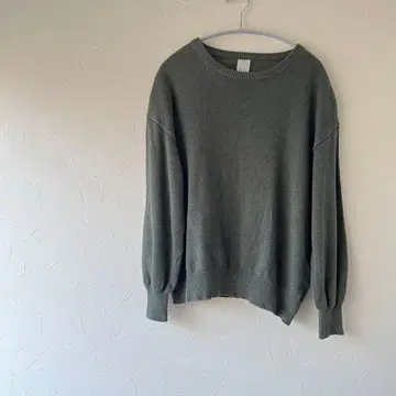 tandey 휴일과 시 올리브 그린 니트 풀오버