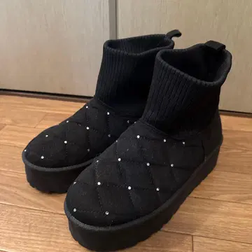 시마무라 블랙 퀼팅 부츠