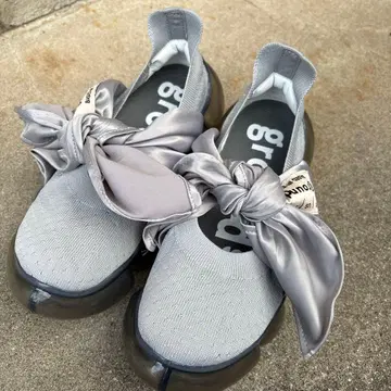 JEWELRY HANKIE PUMPS 22cm grounds