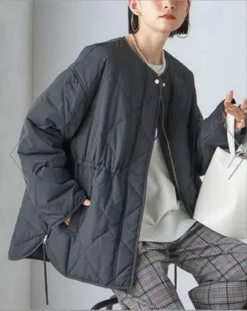 이번 시즌 새상품 ships 아우터