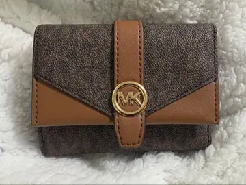 MICHAEL KORS 브라운 3단 폴더형 지갑