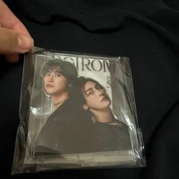 ROIRON 아크릴 스탠드 2인 디자인