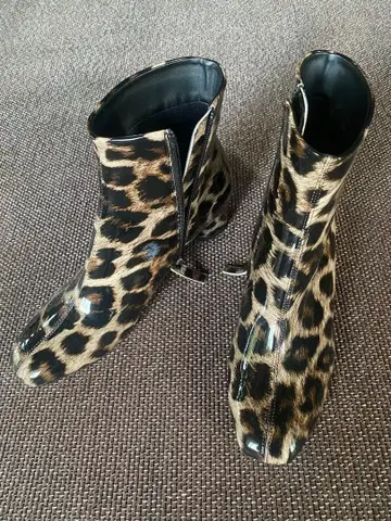 Dhyana 새상품급 레오파드 무늬 숏부츠 사이드 지퍼 포함