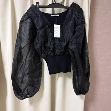 택 포함 미사용 새상품 튤 디자인 니트 앰비언트