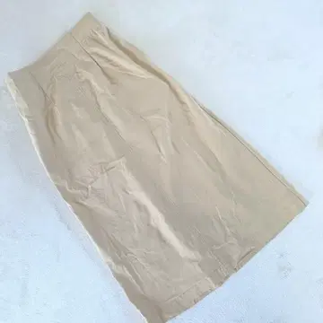 르농큐르 프론트 절개 스트레이트 스커트 베이지 계열 허리밴딩