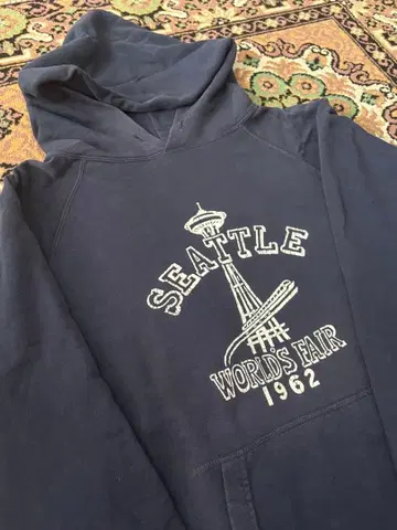 CHESWICK/네이비/후드 맨투맨/L