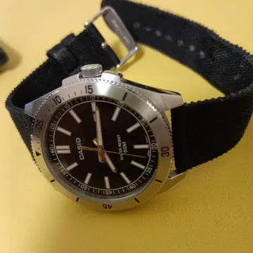 CASIO 아날로그 손목시계 50m 방수 블랙 다이얼