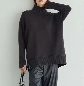 iCB [세탁 가능] 소프트 캐시미어 믹스 하이넥 니트