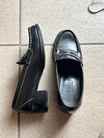 HARUTA 블랙 가죽 로퍼 약 5cm 힐