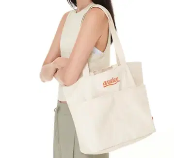 [미개봉 택 포함] 안다르 2 포켓 로고 캔버스 백 7900엔 상당