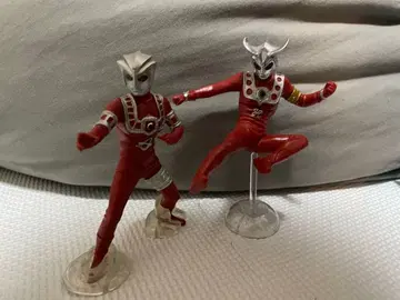 궁극의 루미너스 울트라맨 레오 아스트라 세트