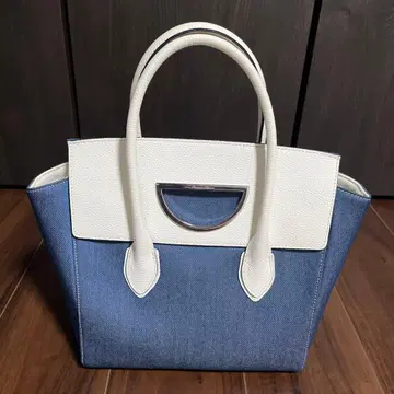 미사용 새상품 사만다 타바사 데님과 화이트의 숄더백